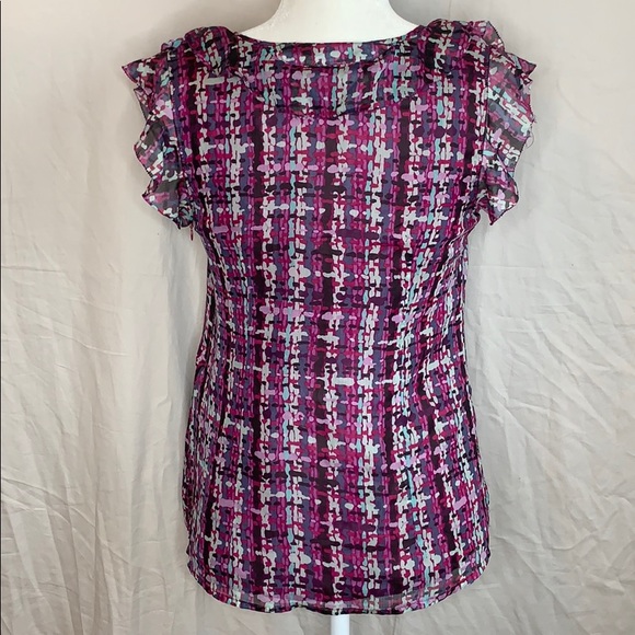 Attention Ruffle Front Top - Picture 6 of 8